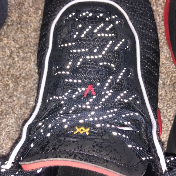 Used Lebron 20s - Picture 8 of 13